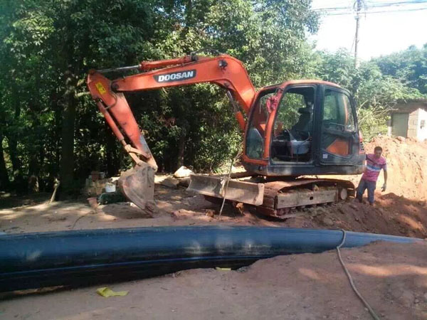 望城桥驿镇政府Ф600mm 污水拉管工程