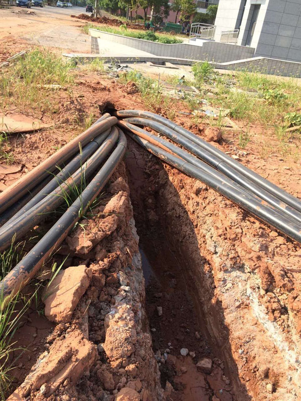 湖南中医药大学9孔Ф110mm 通信拉管工程