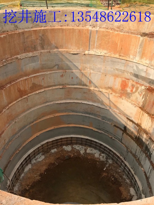 黄兴镇Ф10米顶管工作井