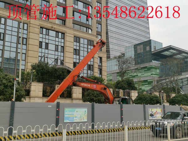 梅溪湖国际文化艺术中心Ф1.2米污水顶管工程